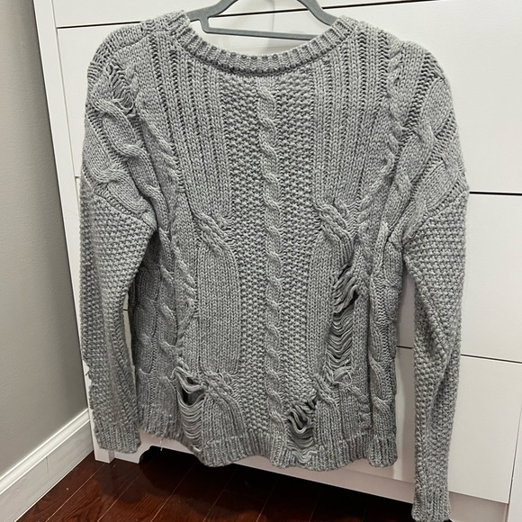 Gray Sweater With Rips Size M - Picture 2 of 3